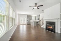 Building Photo - 5581 Oak Pl