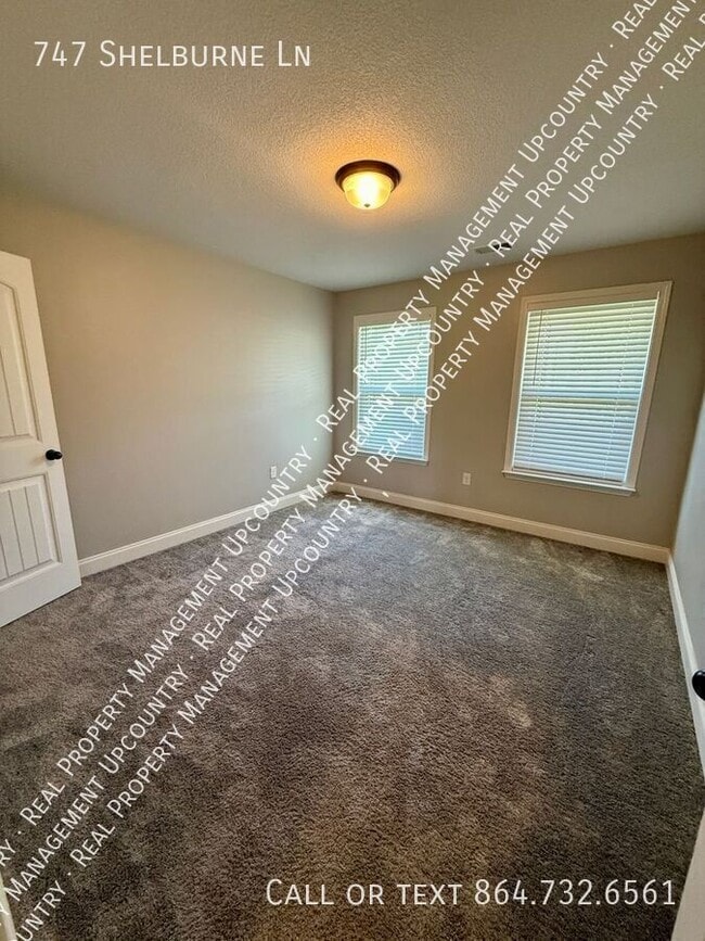 Building Photo - 747 Shelburne Ln