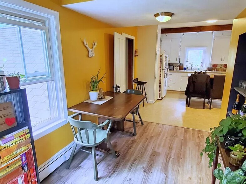 Building Photo - 10 High St