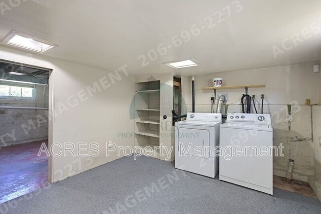 Building Photo - 15446 21st Ave SW