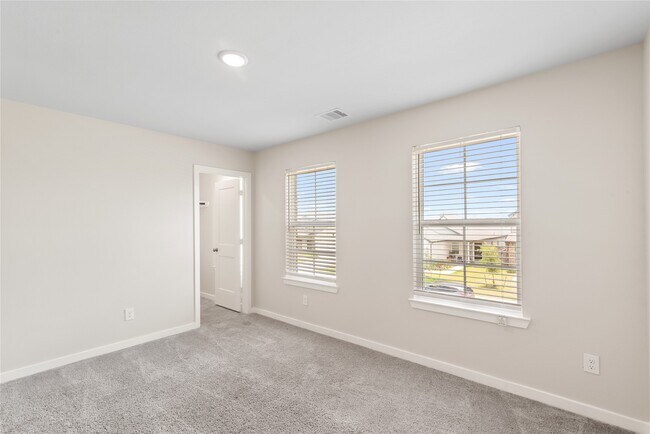 Building Photo - 5811 Quest Valley Dr