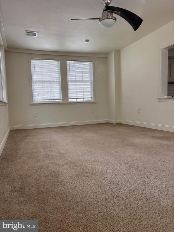 Building Photo - 221 Summit Ave