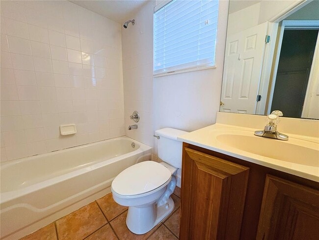 Building Photo - 8650 Tara Oaks Ct