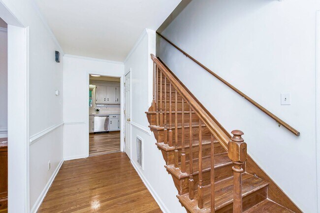 Building Photo - 720 Dove Path Ln