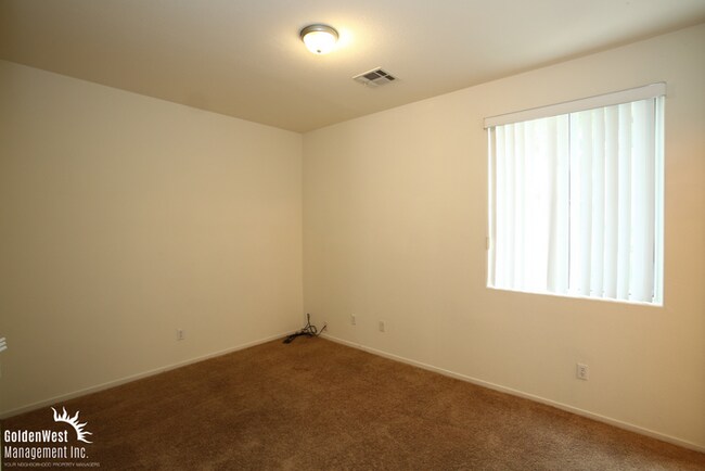 Building Photo - Charming 3Bdm 2.5Ba Two-Story Home in the ...