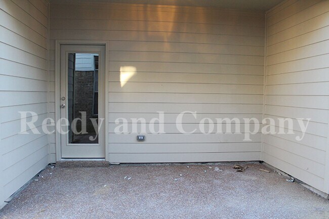 Building Photo - 7937 Bay Meadow Cir S