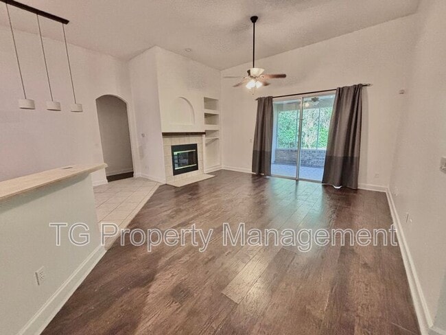 Building Photo - 614 Loire Ct