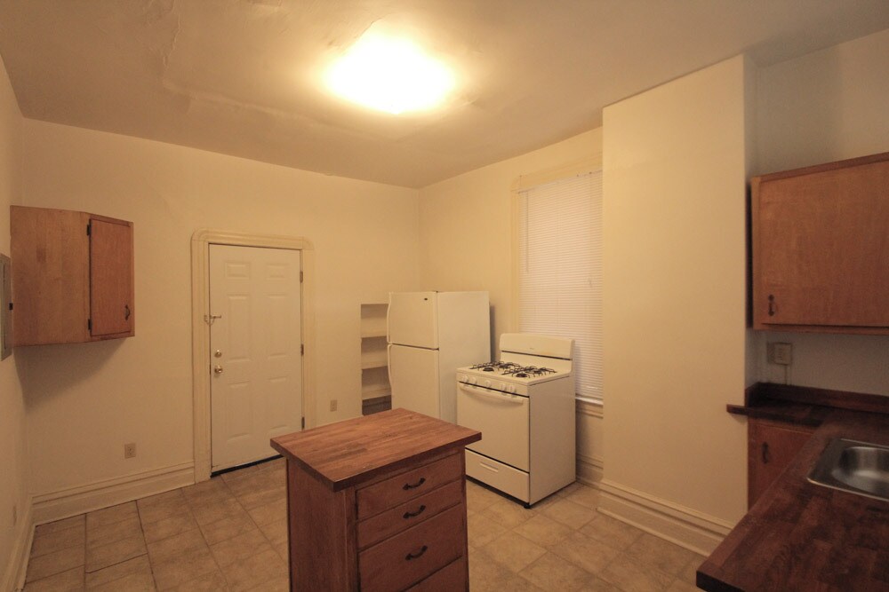 Building Photo - 308 S Trenton Ave