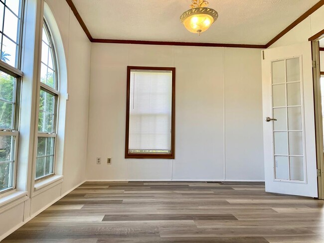 Building Photo - 11582 Charity Ln