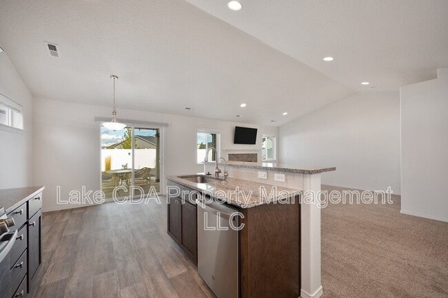 Building Photo - 12335 Gipper Loop