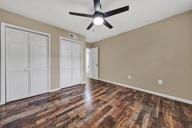 Building Photo - 5260 Crossbow Cir