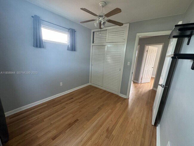 Building Photo - 141 NW 72nd Way