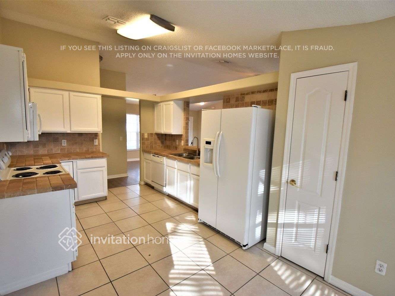 Building Photo - 2903 Roxbury Ct