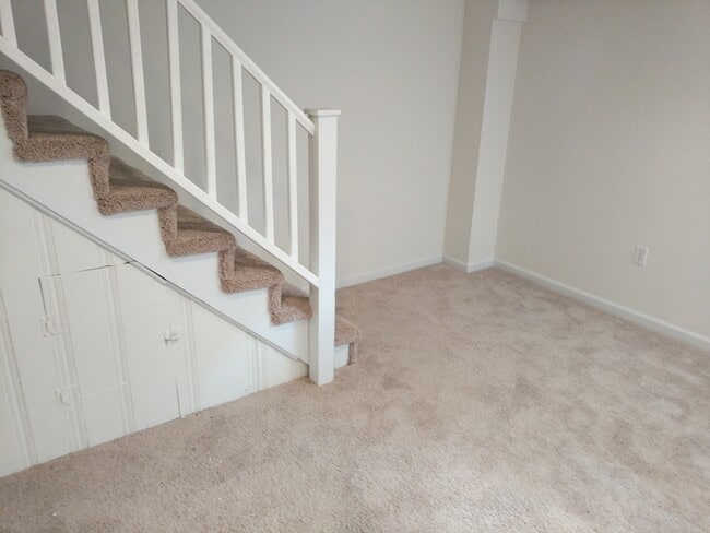 Building Photo - 1508 Langford Rd