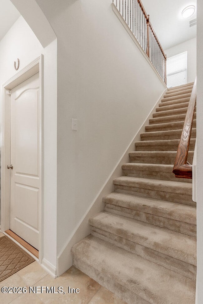 Building Photo - 16284 Hunters Hollow Trail