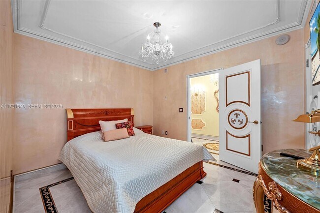 Building Photo - 1800 S Ocean Dr