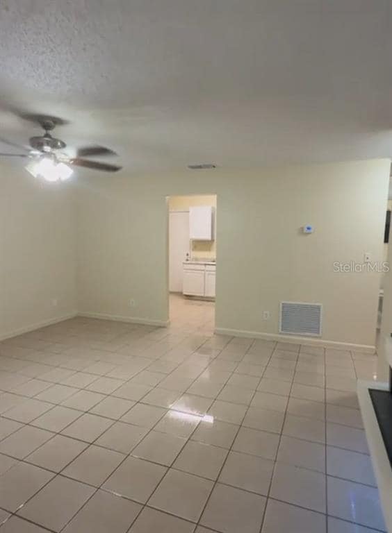 Building Photo - 2413 Virginia Dr