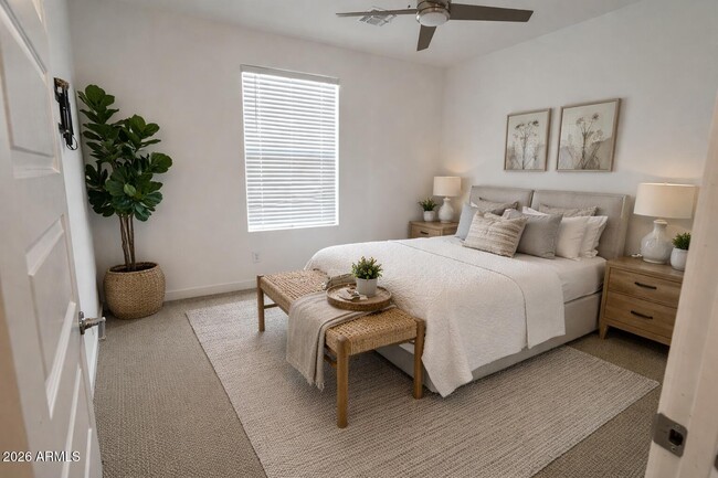 Building Photo - 9833 E Stratus Ave