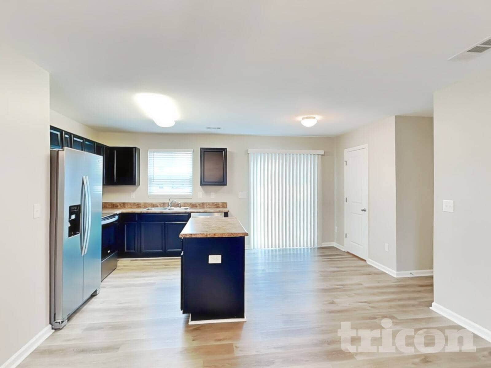 Building Photo - 1868 Belle Arbor Dr