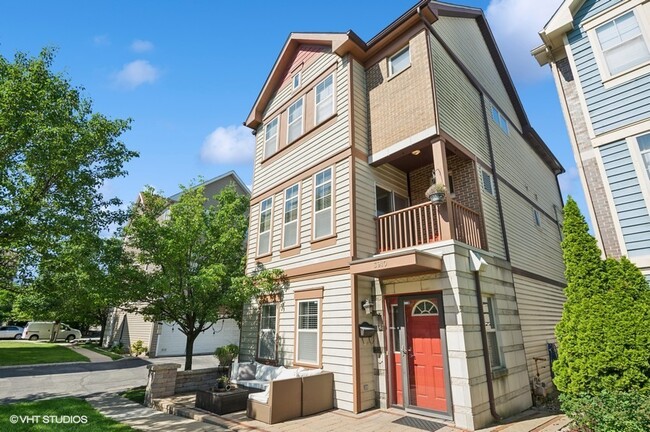 Building Photo - 3910 N Kolmar Ave