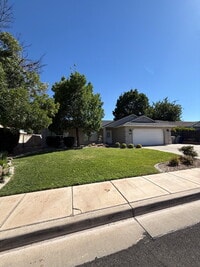 Building Photo - Charming 3 Bed, 2 Bath St. George Rental with 1417 Sq Ft - Don't Miss Out!