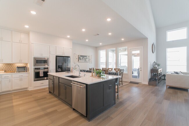 Building Photo - 8030 Allston Vlg Trl