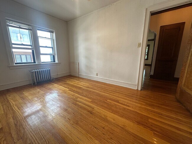 Interior Photo - 1628 Franklin