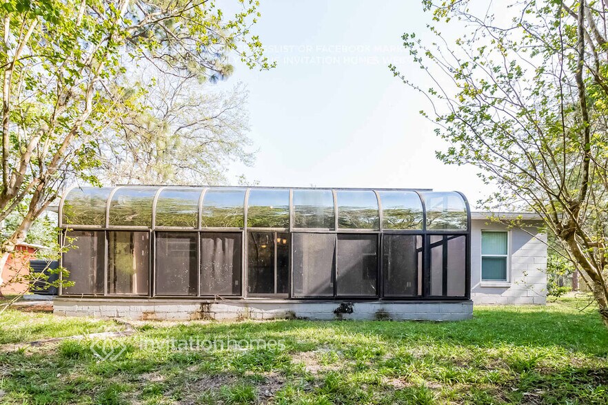 Building Photo - 110 Centennial Dr