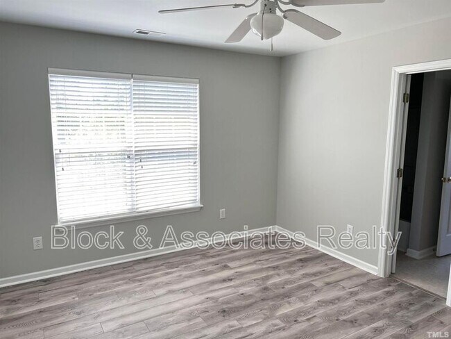 Building Photo - 2651 Vega Ct