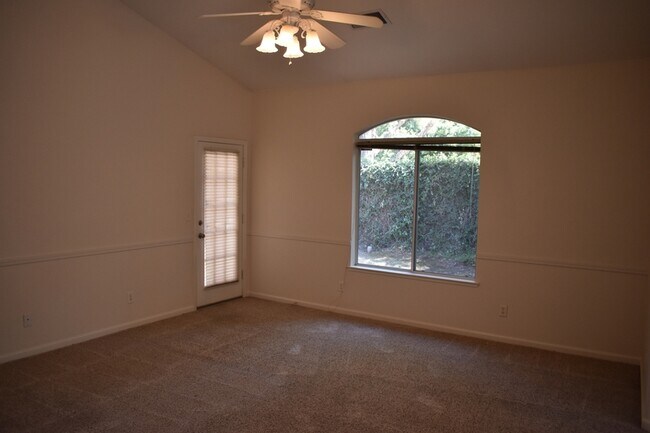 Building Photo - 1785 E Turnberry Ave