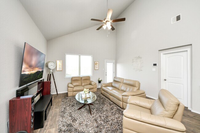 Building Photo - 21303 Bellaria Summit Trail