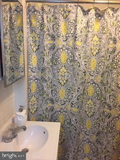 Building Photo - 424 S 20th St