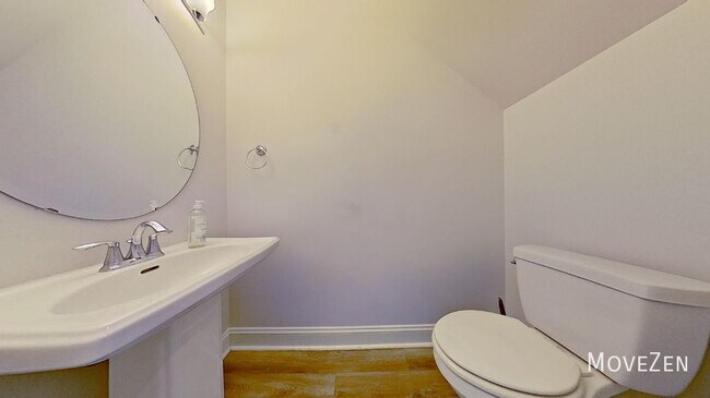 Building Photo - 10101 Belville Oaks Ln