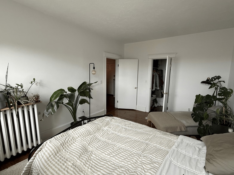 Primary Bedroom - 137 Peterborough Street