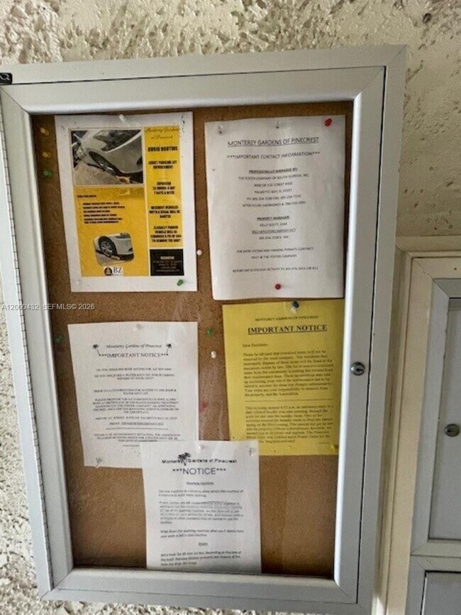 Building Photo - 8601 SW 68th Ct