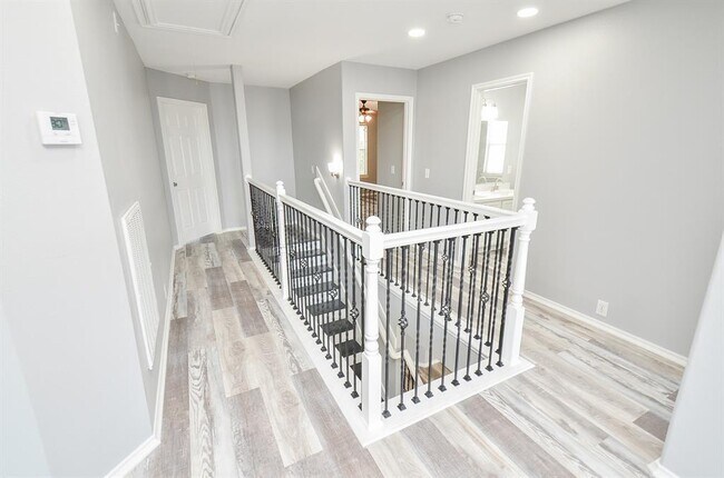 Building Photo - 20131 Larkspur Landing