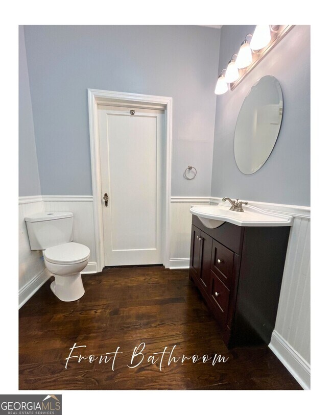 Building Photo - 208 Bartlett St