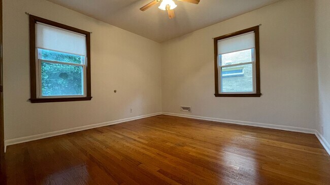 Building Photo - 84th Street  3531-3533