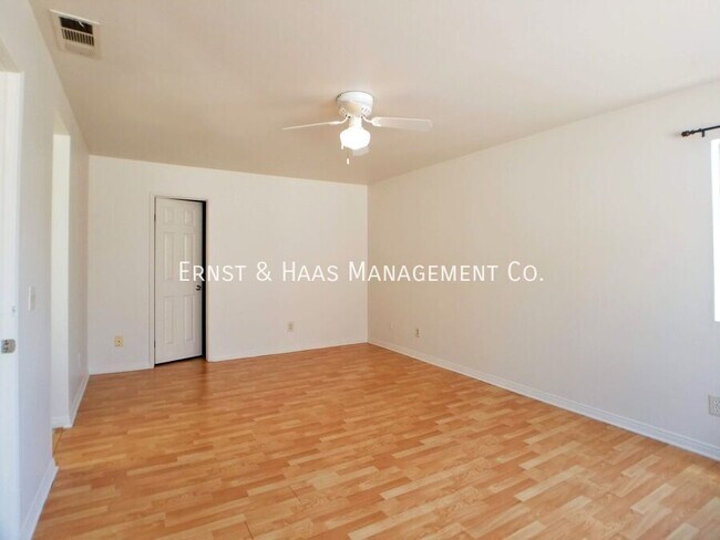 Building Photo - 3824 Golden Ave