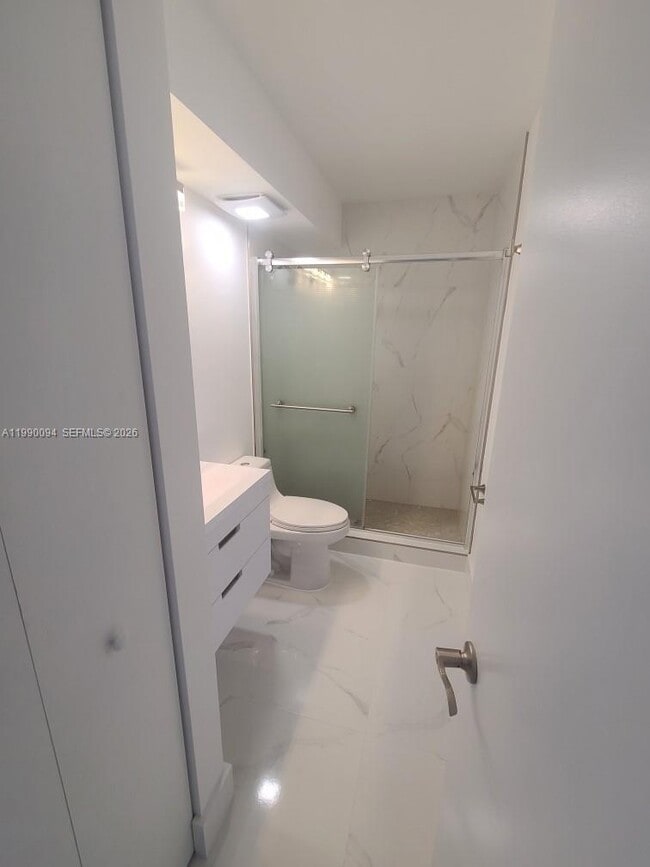 Building Photo - 860 NW 92nd Ave