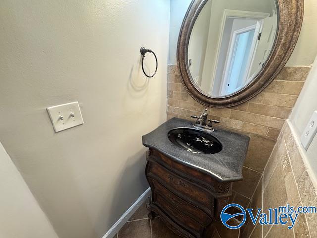 Building Photo - 492 SW Sussex Dr