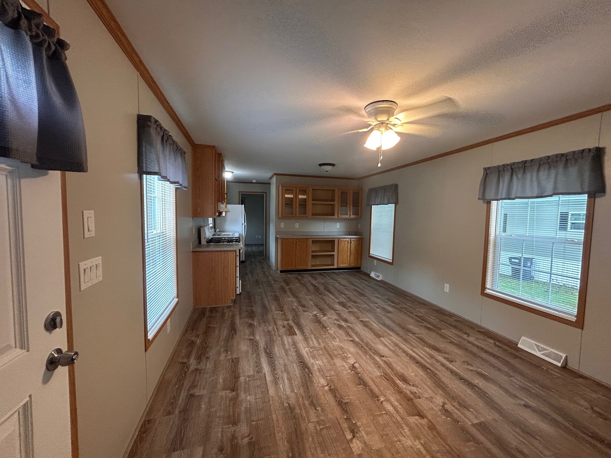 Building Photo - 4 Deer Run Pky