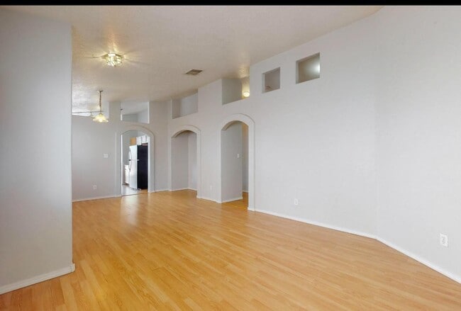 Building Photo - 408 Morning Dew St SW