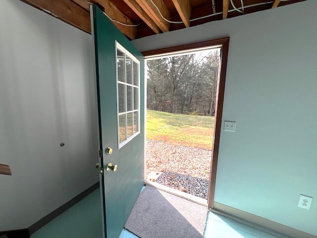 Building Photo - 268 College Hwy