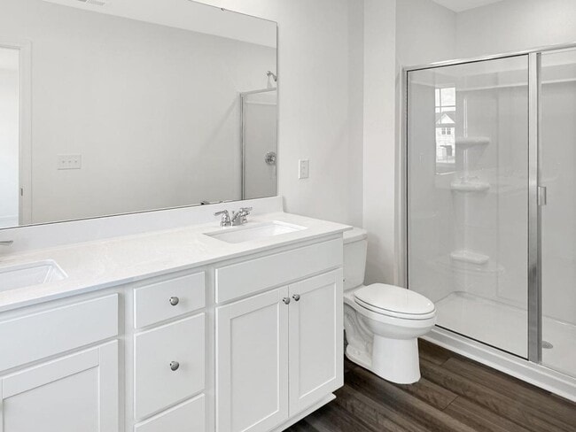 Building Photo - 911 Pilot St