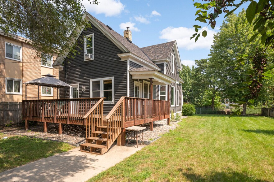 Building Photo - 3324 Bloomington Ave