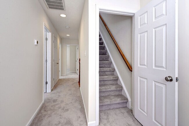 Building Photo - 4688 Yeardley Loop
