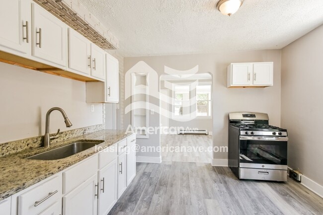 Building Photo - 4575 N 65th St