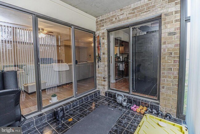 Building Photo - 5478 Cedar Ln