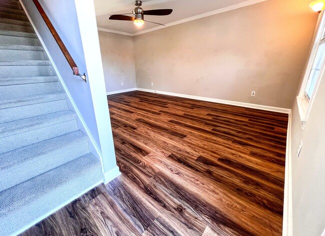 Building Photo - 2350 Bay Meadows Ct